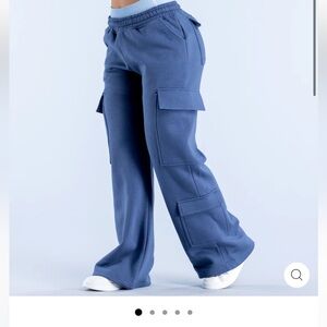 DFYNE REVIVE CARGO SWEATPANTS